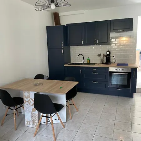 Maison Apartament *